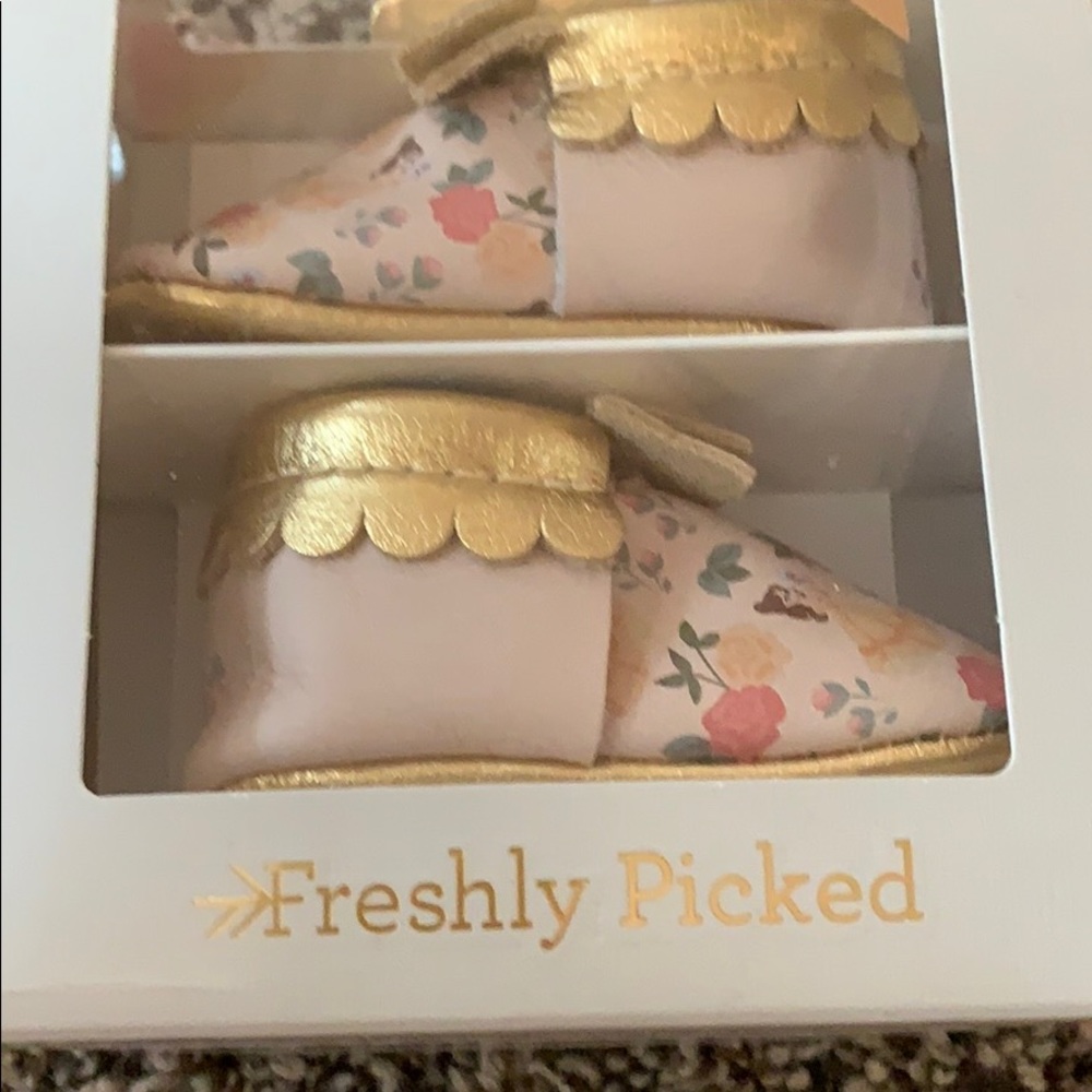 Freshly picked size 3 soft sole Belle  mocs